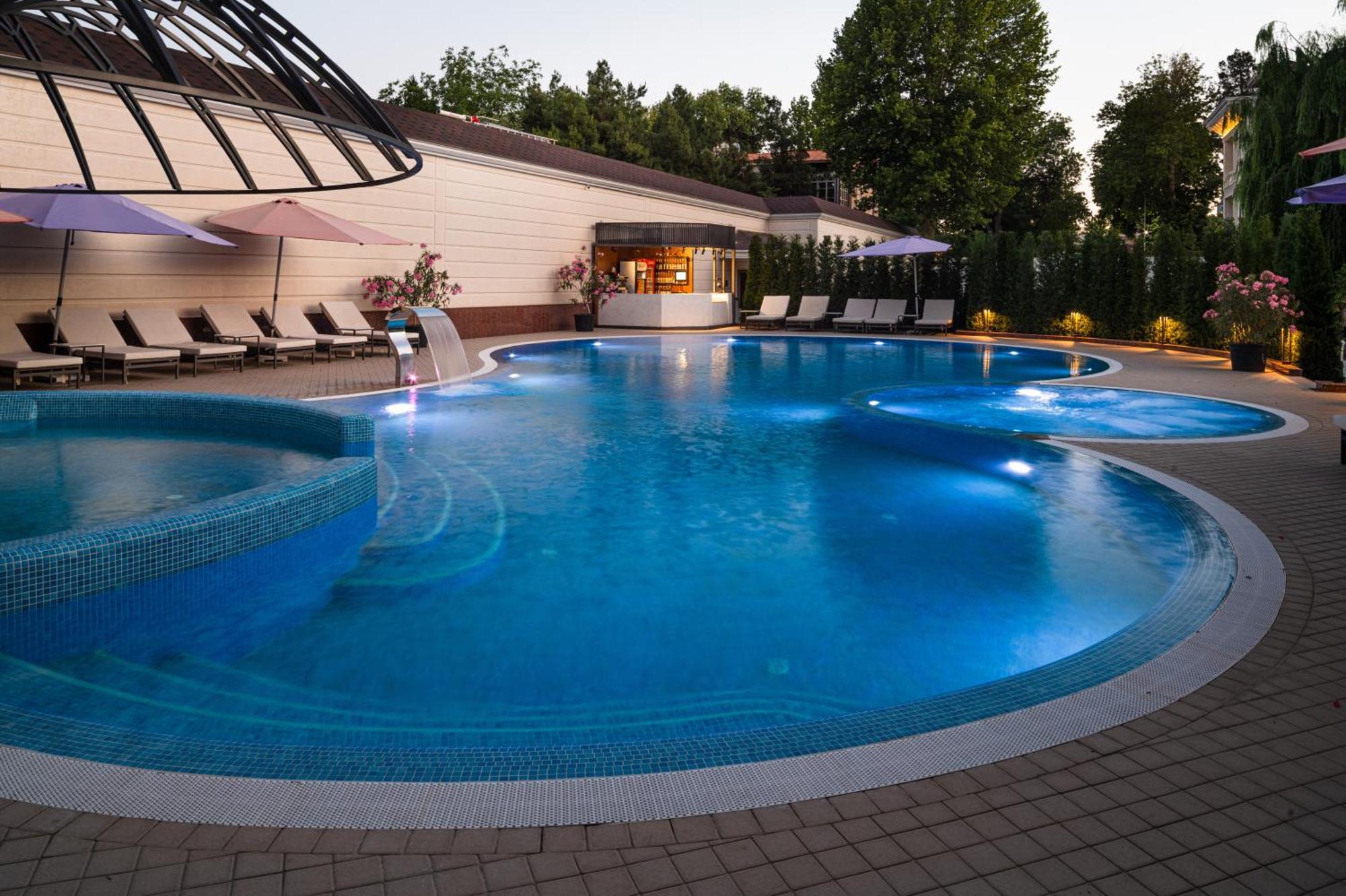 Hotel Zarafshon Parkside Samarkanda Zewnętrze zdjęcie